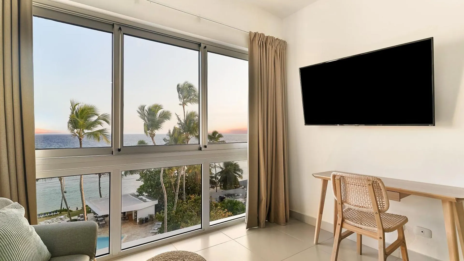 Aquarella Beachfront 2Br Sunset Juan Dolio Dominican Republic